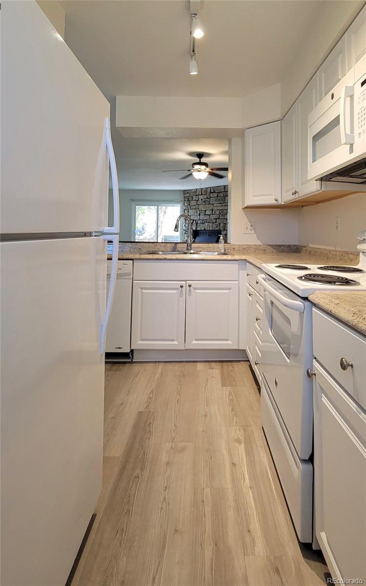 MLS Image #5 for 10810  summerset way,parker, Colorado