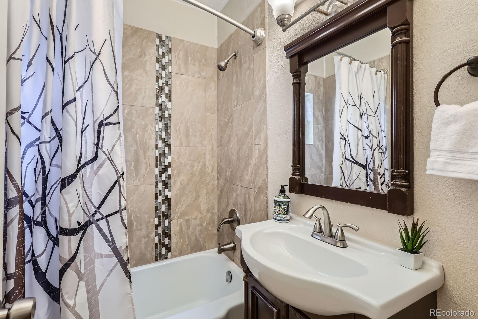 MLS Image #18 for 2222 n williams street,denver, Colorado