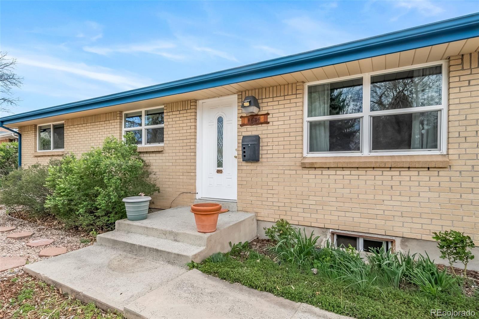 MLS Image #5 for 6625 s ogden street,centennial, Colorado