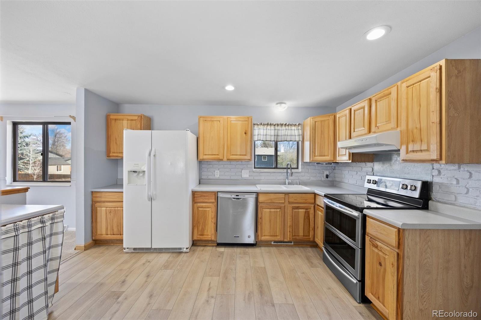 MLS Image #16 for 7140 s reed court,littleton, Colorado