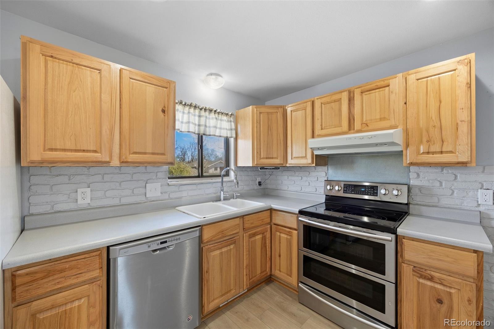 MLS Image #17 for 7140 s reed court,littleton, Colorado