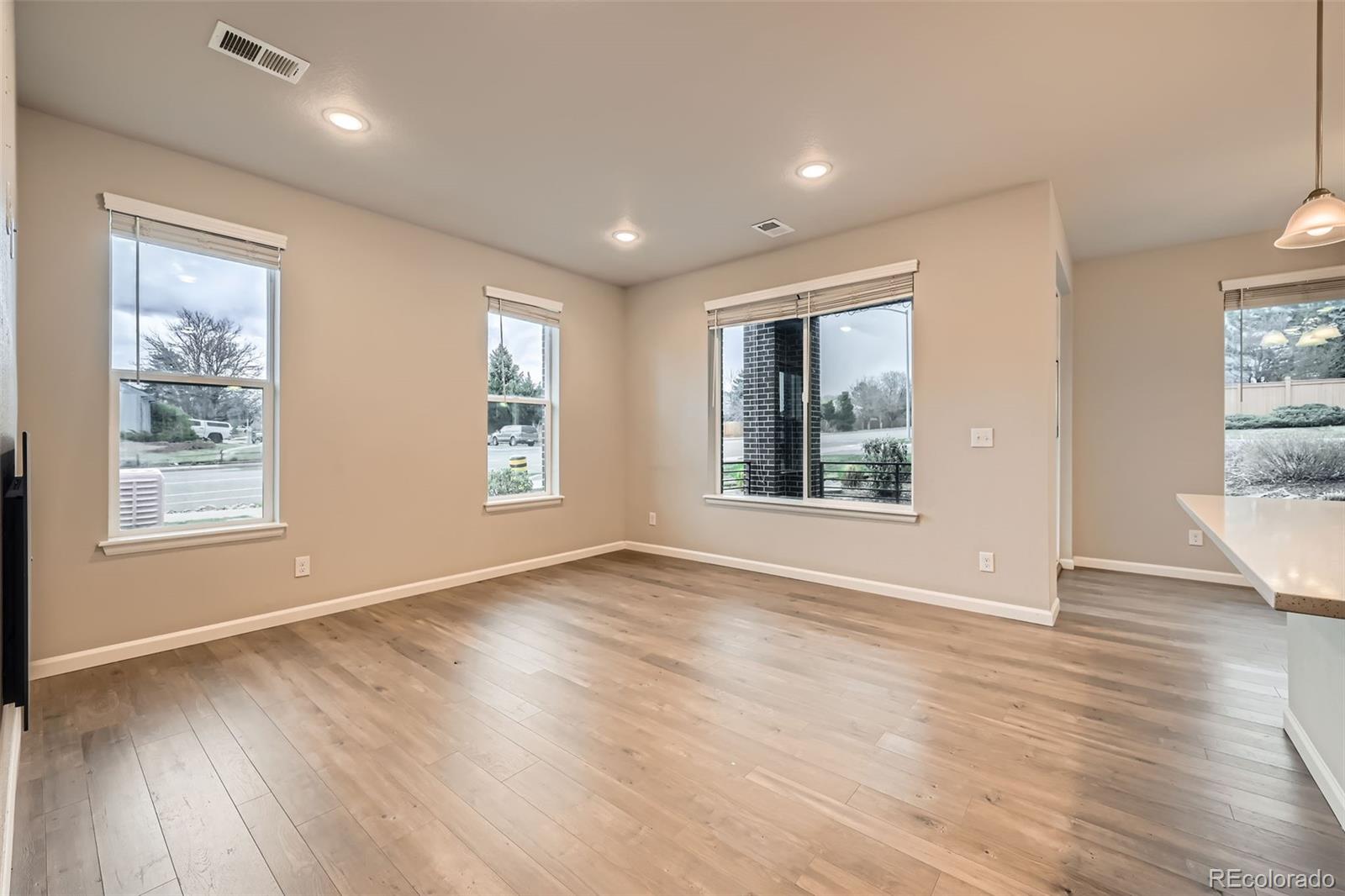 MLS Image #6 for 5107 s fairplay street,aurora, Colorado