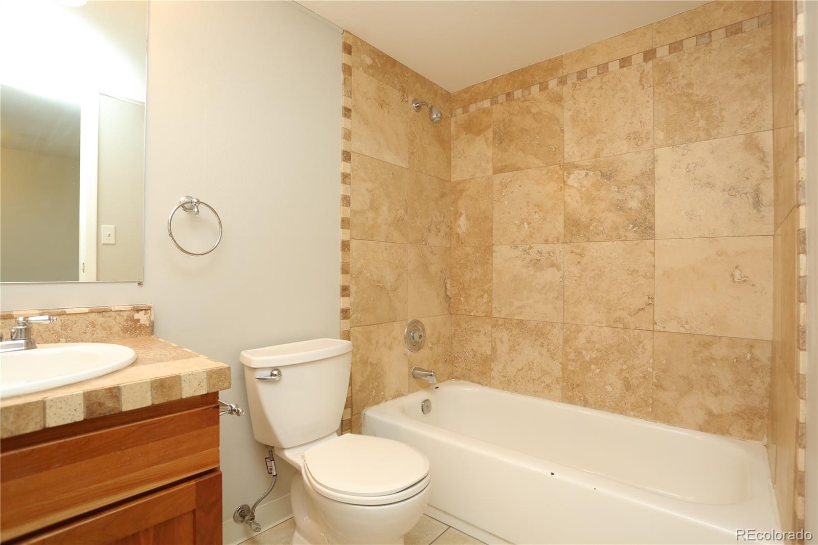 MLS Image #15 for 3100 s federal boulevard,denver, Colorado