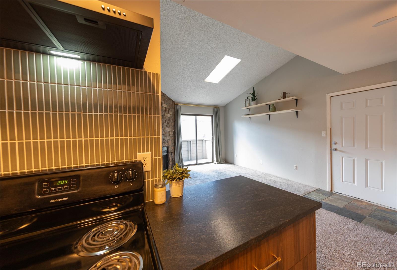 MLS Image #4 for 3100 s federal boulevard,denver, Colorado