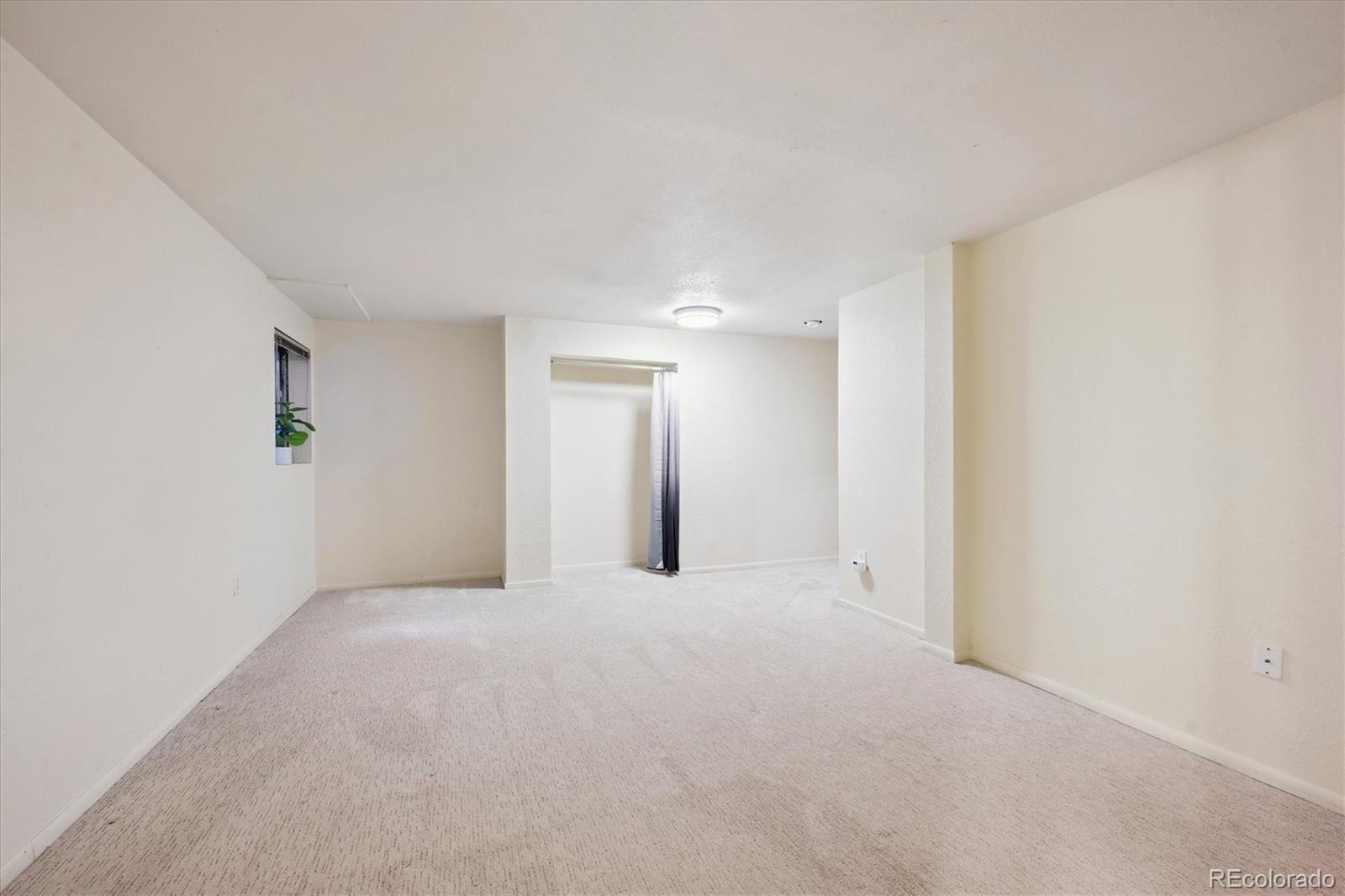 MLS Image #6 for 14231 e dickinson drive,aurora, Colorado