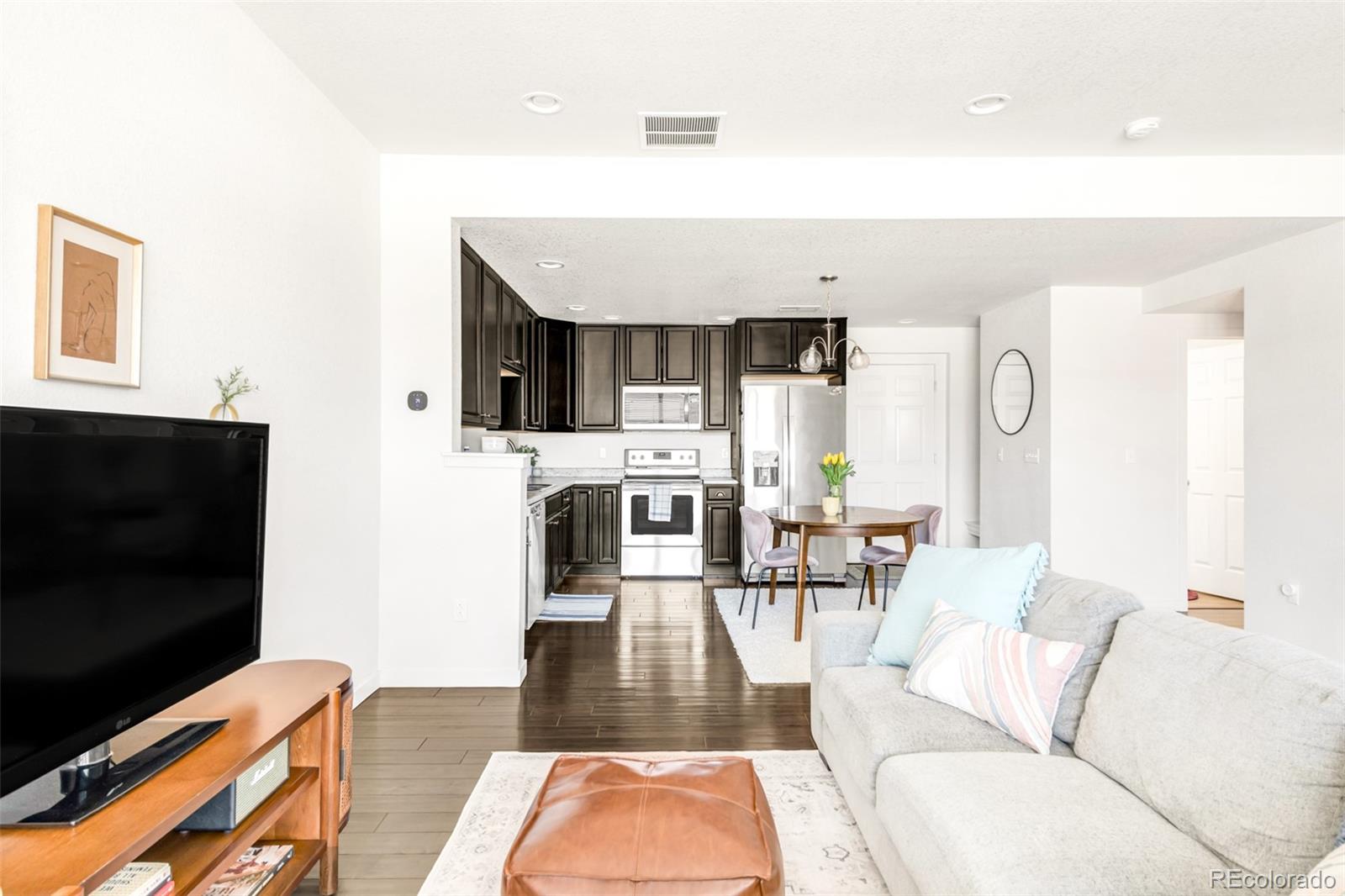 MLS Image #6 for 5025  central park boulevard,denver, Colorado