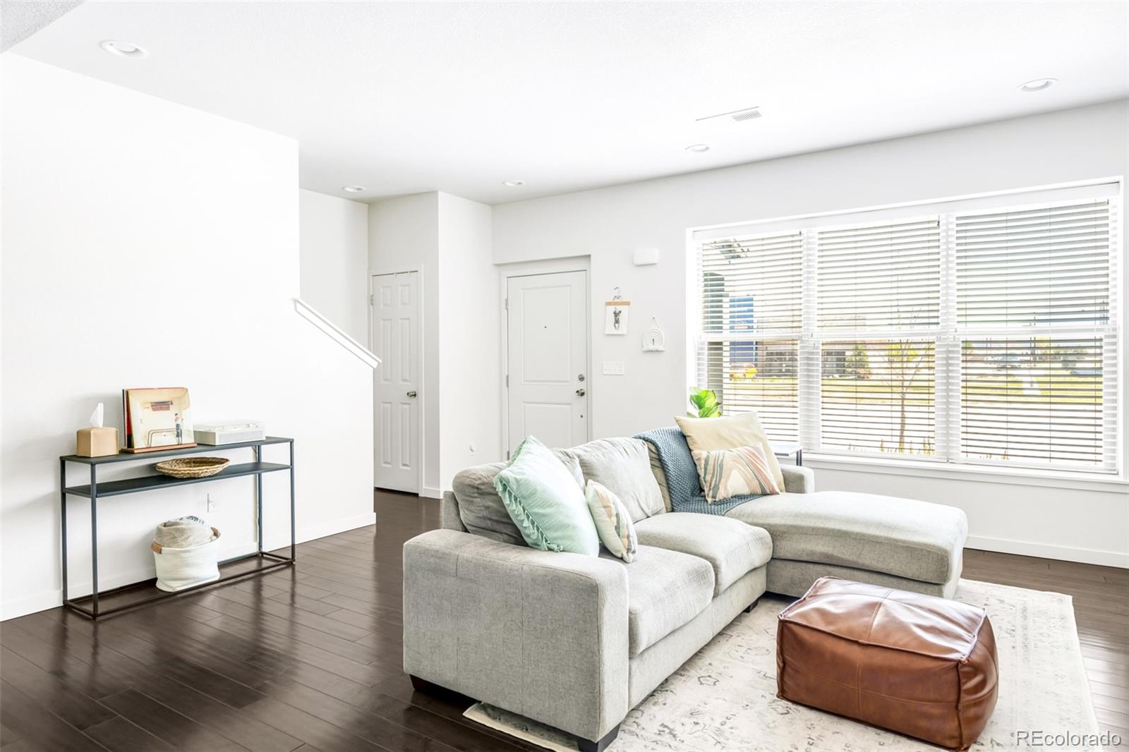 MLS Image #7 for 5025  central park boulevard,denver, Colorado