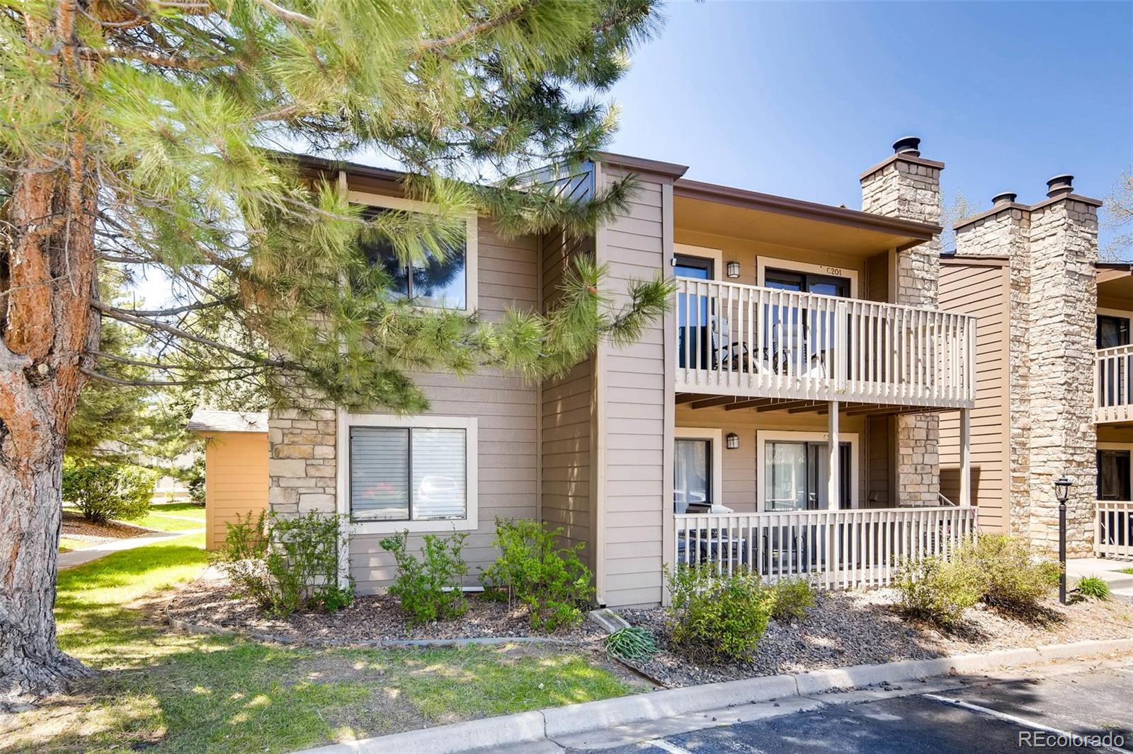 MLS Image #10 for 10293 e peakview avenue,englewood, Colorado