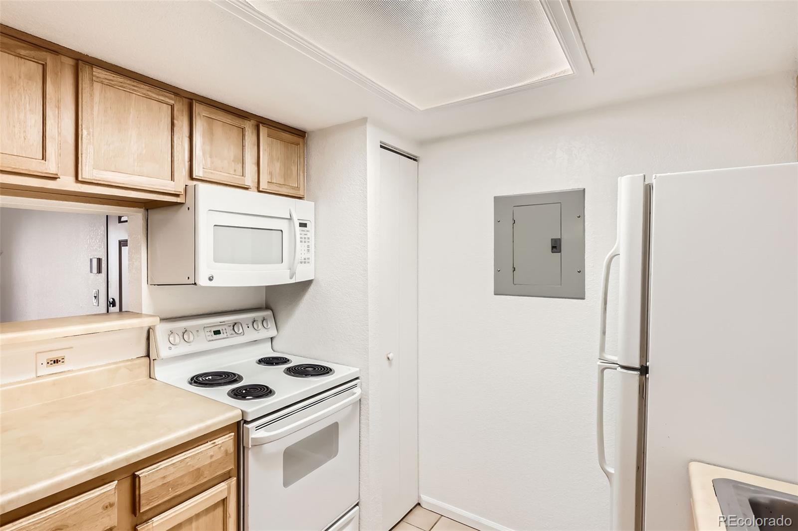 MLS Image #4 for 10293 e peakview avenue,englewood, Colorado