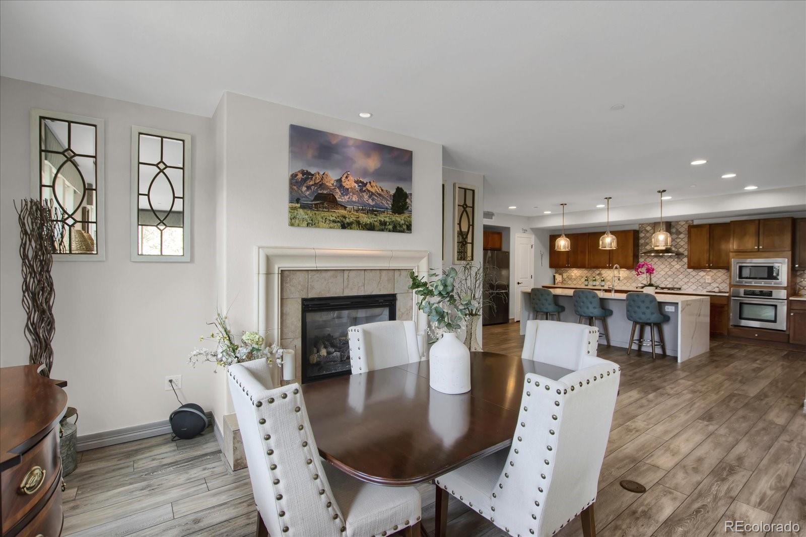 MLS Image #17 for 85  rampart way,denver, Colorado