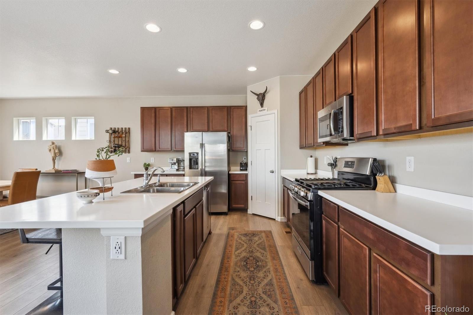 MLS Image #8 for 27837 e 8th avenue,aurora, Colorado