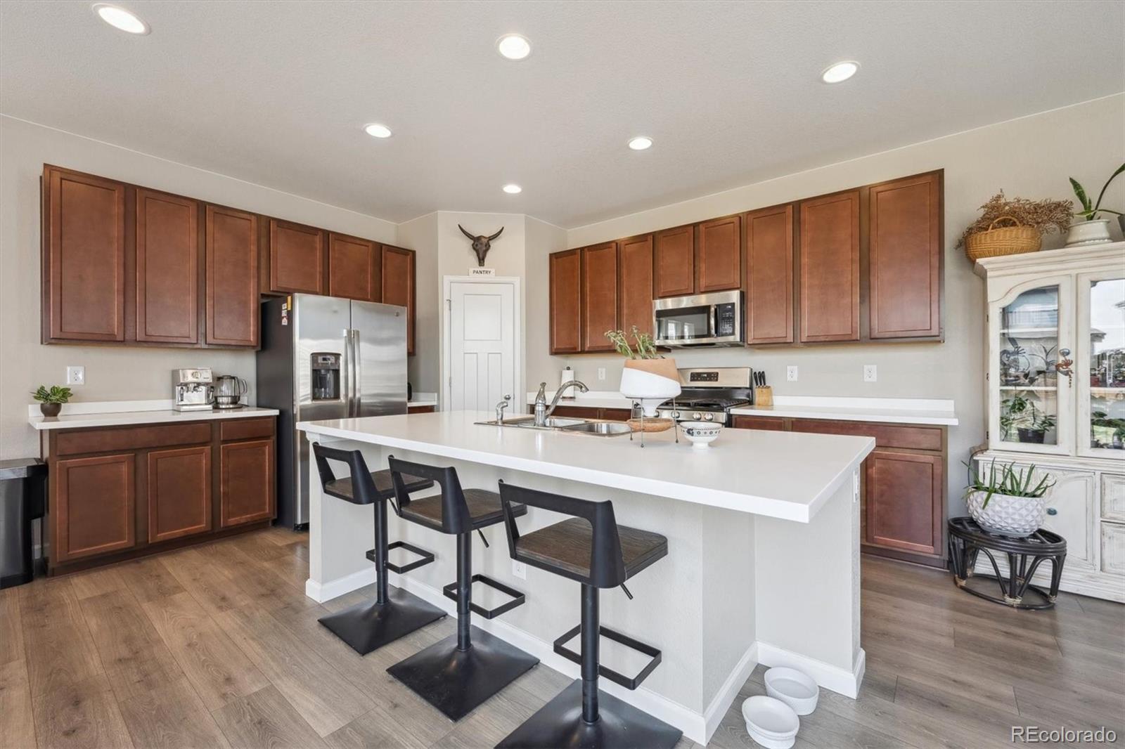 MLS Image #9 for 27837 e 8th avenue,aurora, Colorado