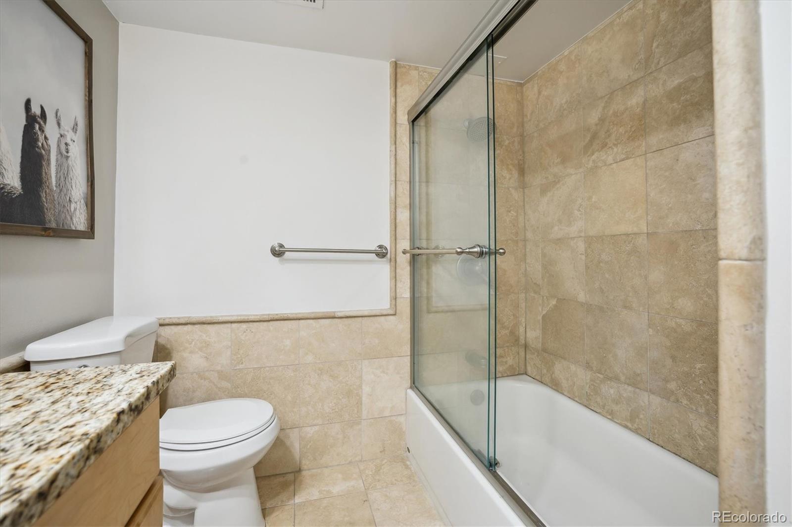 MLS Image #18 for 1250 n humboldt street 1504,denver, Colorado