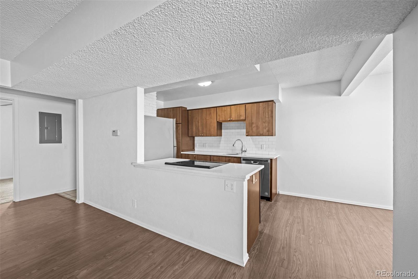 MLS Image #10 for 7665 e eastman avenue,denver, Colorado