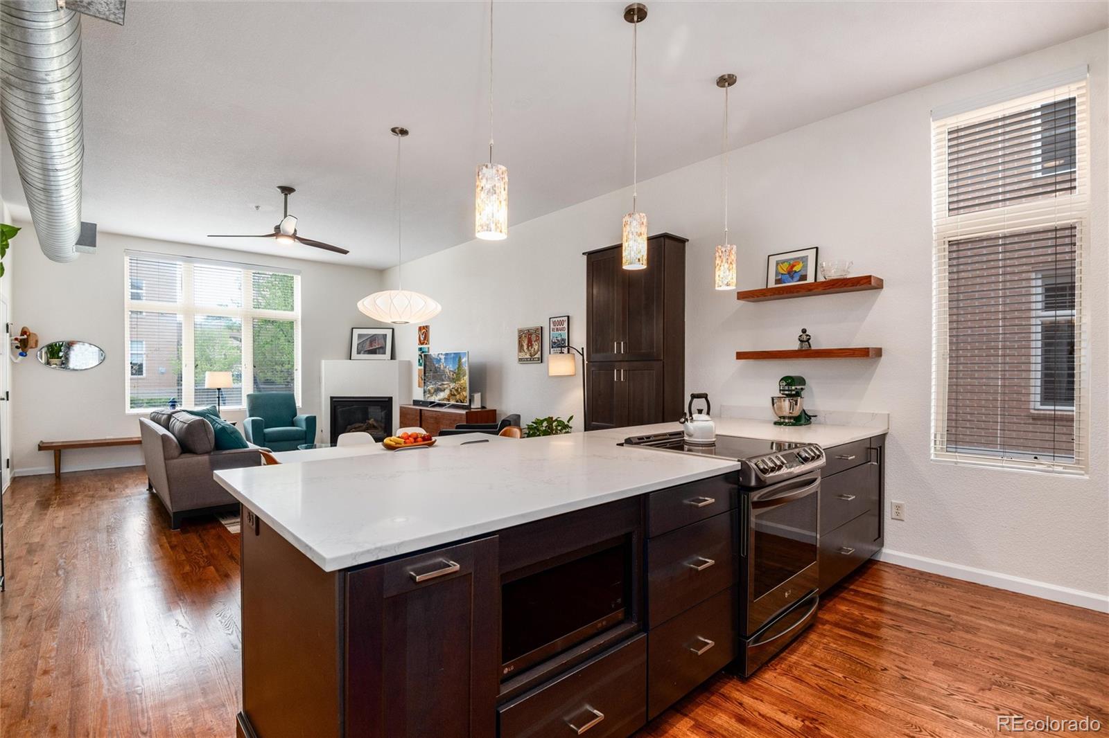 MLS Image #13 for 190  roslyn street,denver, Colorado