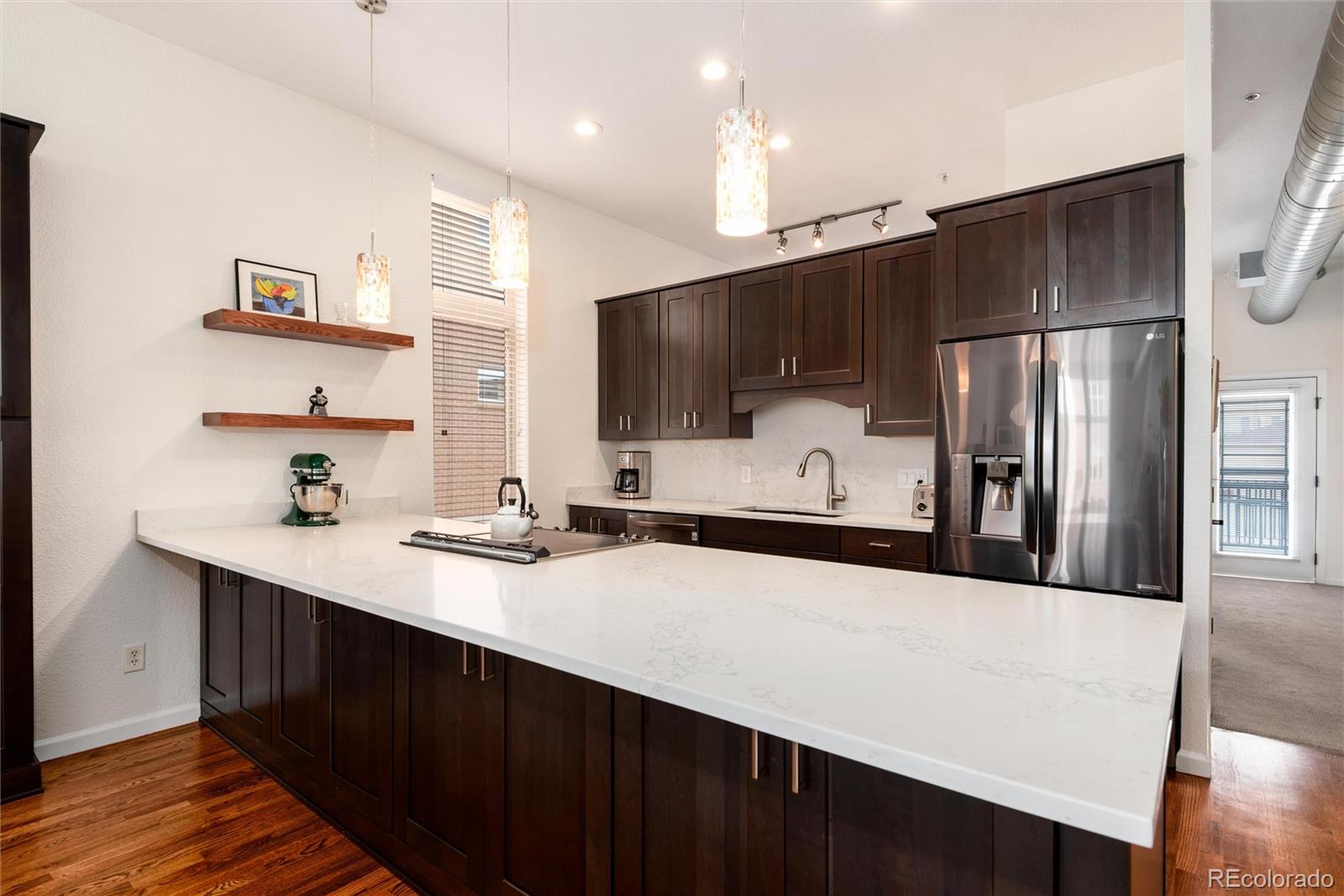 MLS Image #14 for 190  roslyn street,denver, Colorado