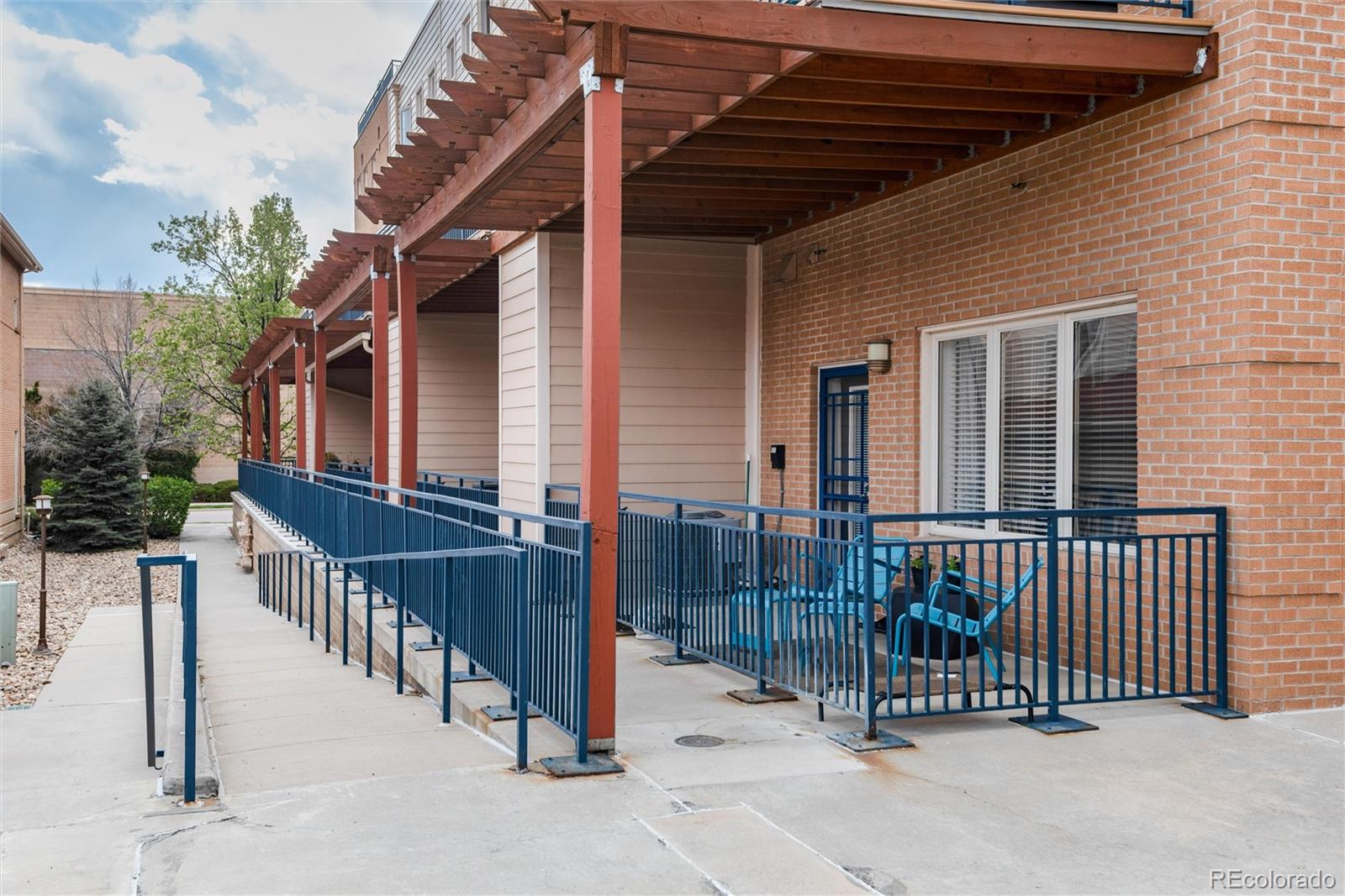 MLS Image #28 for 190  roslyn street,denver, Colorado