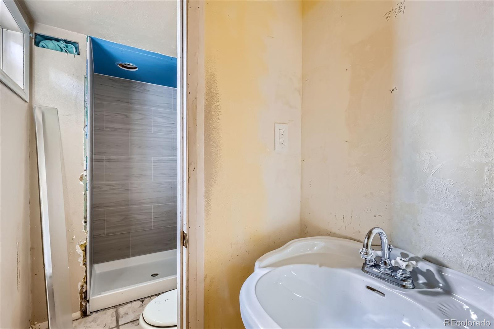 MLS Image #22 for 13621 e center avenue,aurora, Colorado