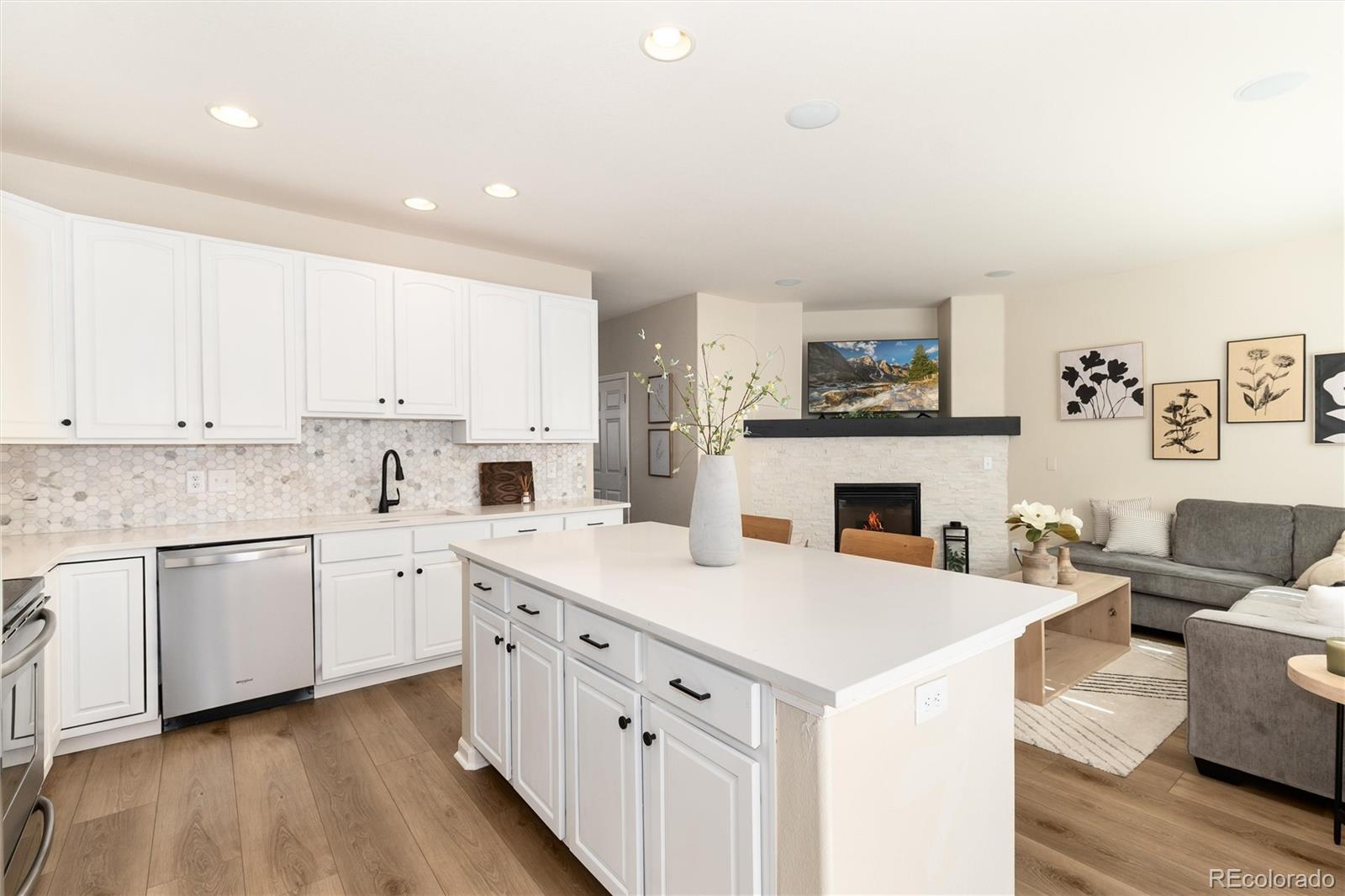 MLS Image #21 for 22725 e ottawa place,aurora, Colorado