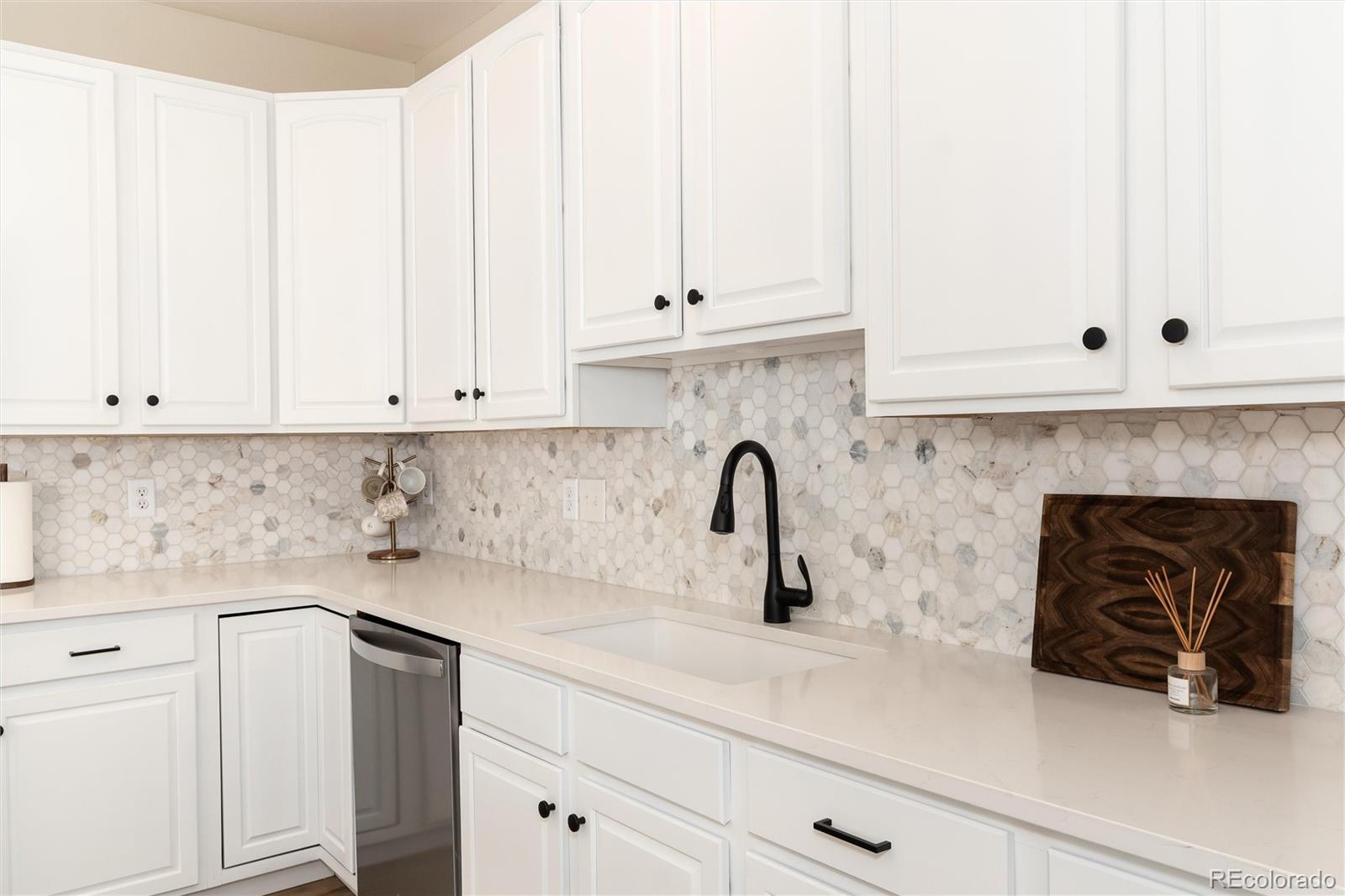 MLS Image #23 for 22725 e ottawa place,aurora, Colorado