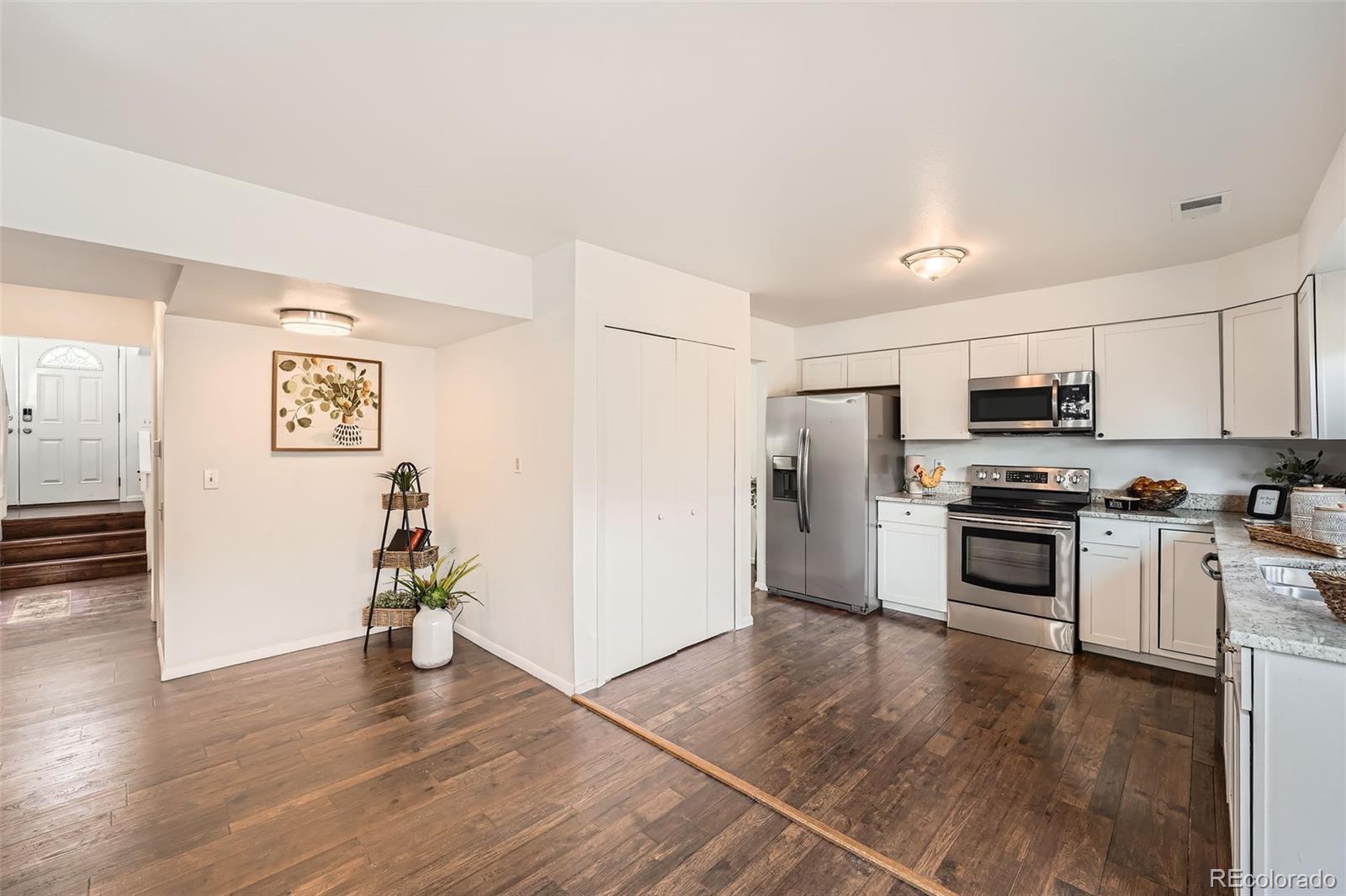 MLS Image #9 for 13020 e linvale place,aurora, Colorado