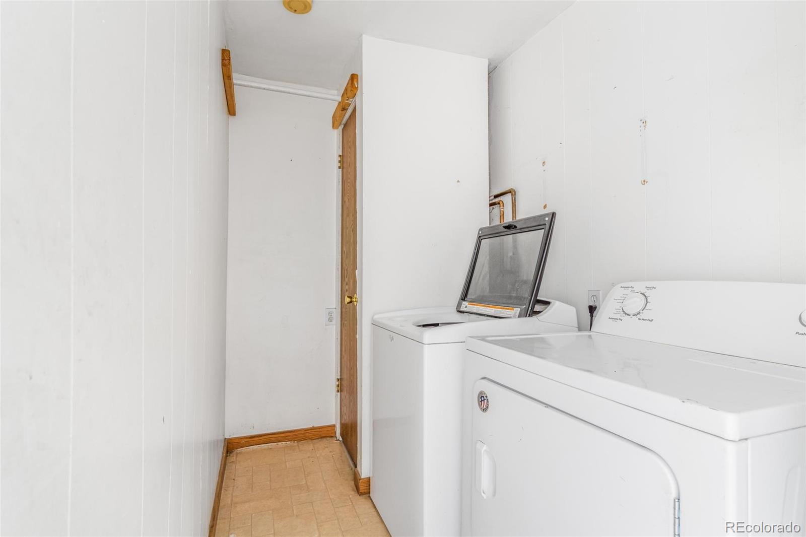 MLS Image #17 for 540  hickory street,hudson, Colorado
