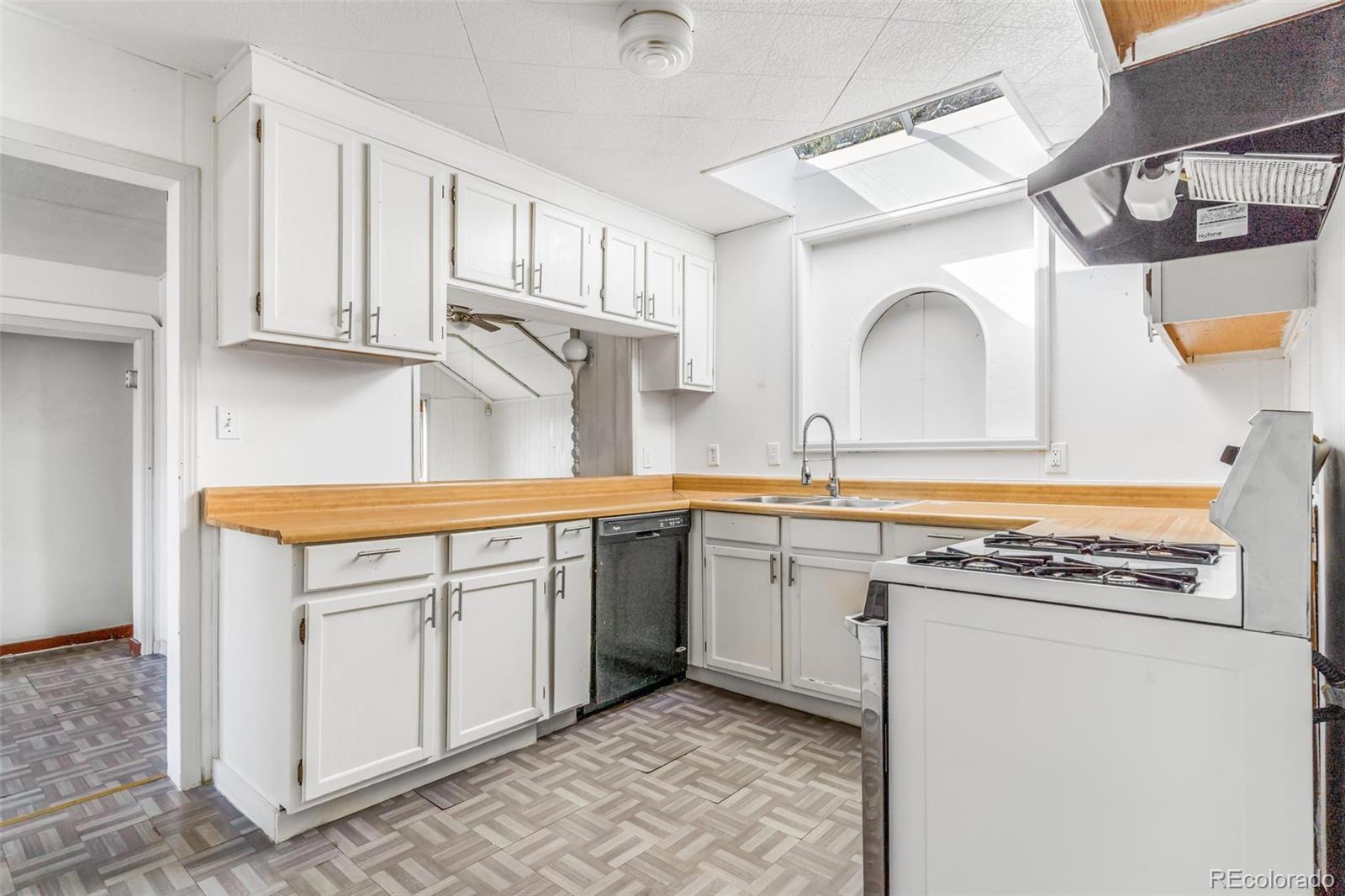 MLS Image #6 for 540  hickory street,hudson, Colorado