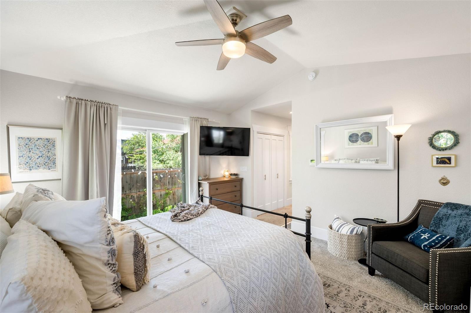 MLS Image #15 for 2026 s lincoln street,denver, Colorado