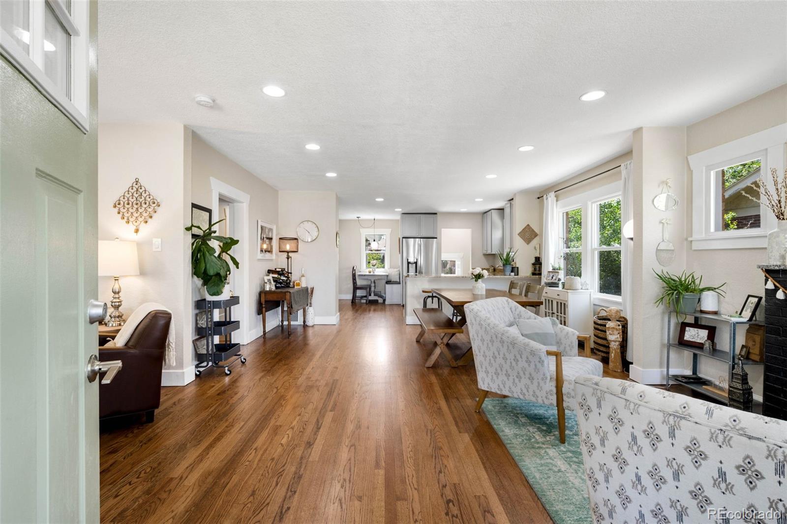 MLS Image #4 for 2026 s lincoln street,denver, Colorado