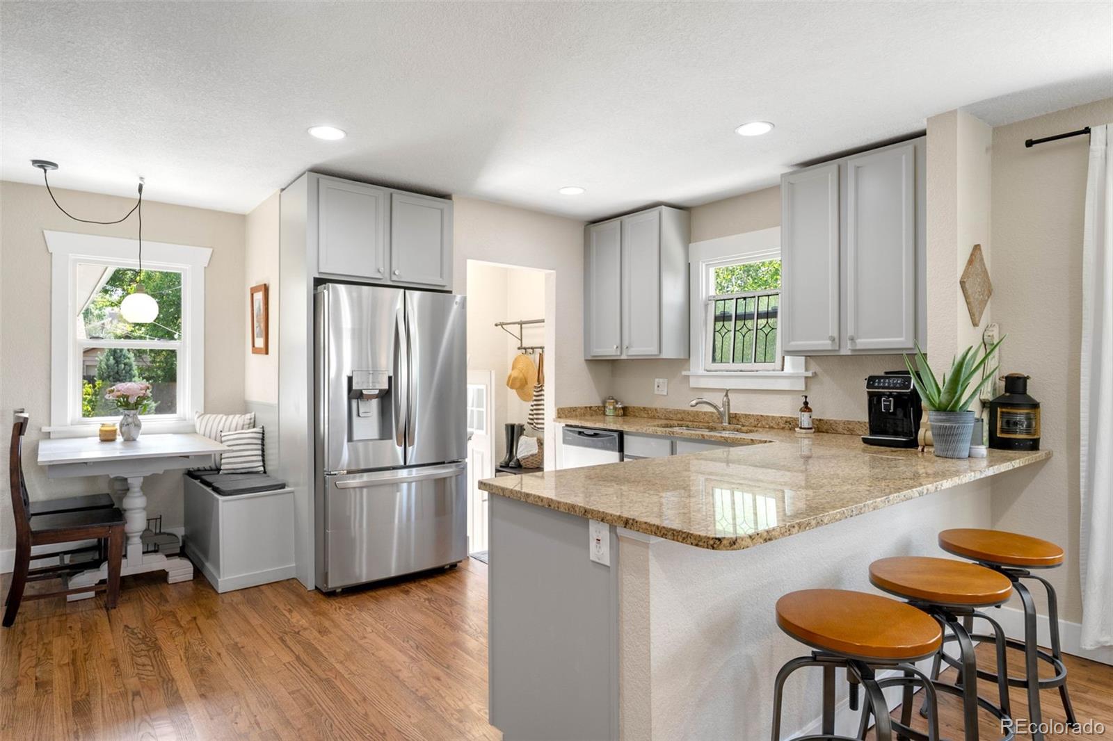 MLS Image #9 for 2026 s lincoln street,denver, Colorado