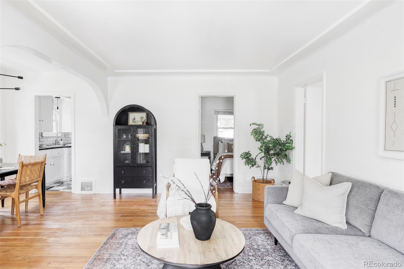 MLS Image #4 for 2655 s humboldt street,denver, Colorado