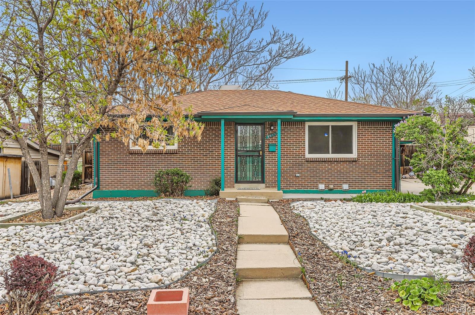 CMA Image for 8511  Essex Drive,Denver, Colorado