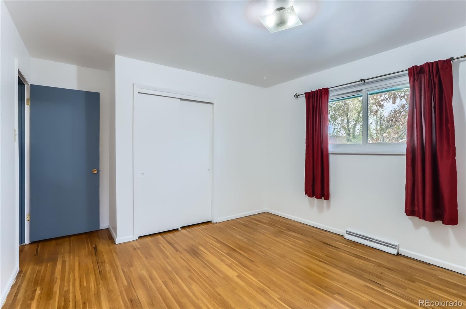 MLS Image #10 for 8511  essex drive,denver, Colorado