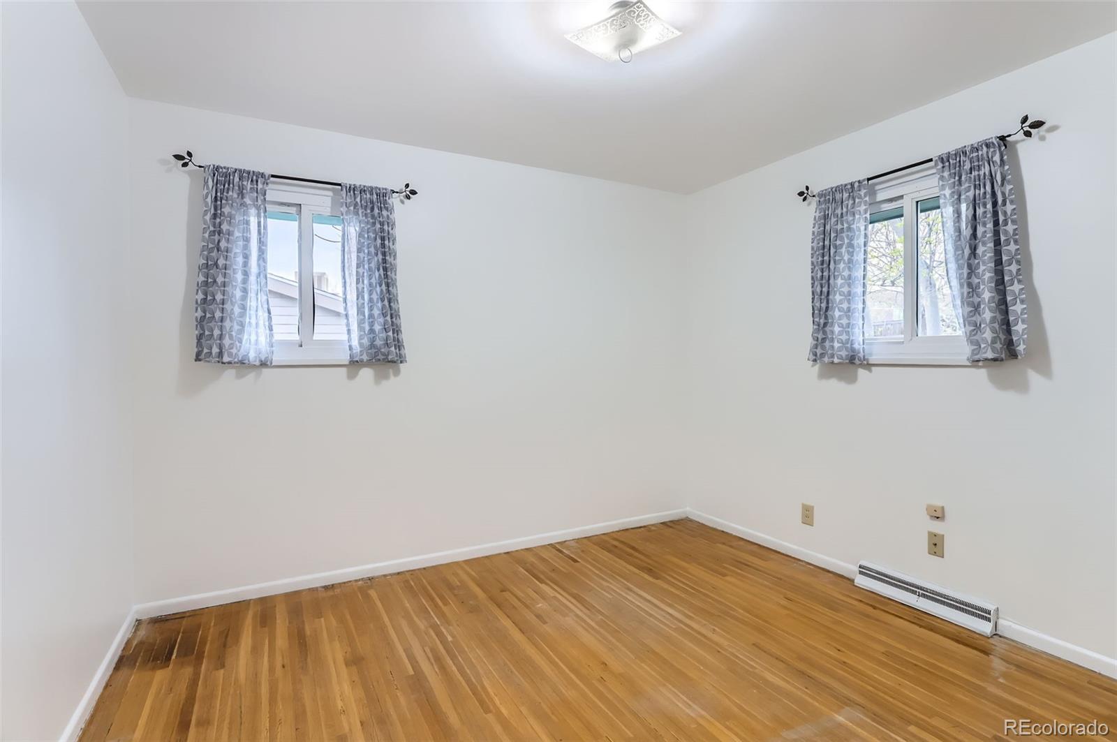 MLS Image #11 for 8511  essex drive,denver, Colorado