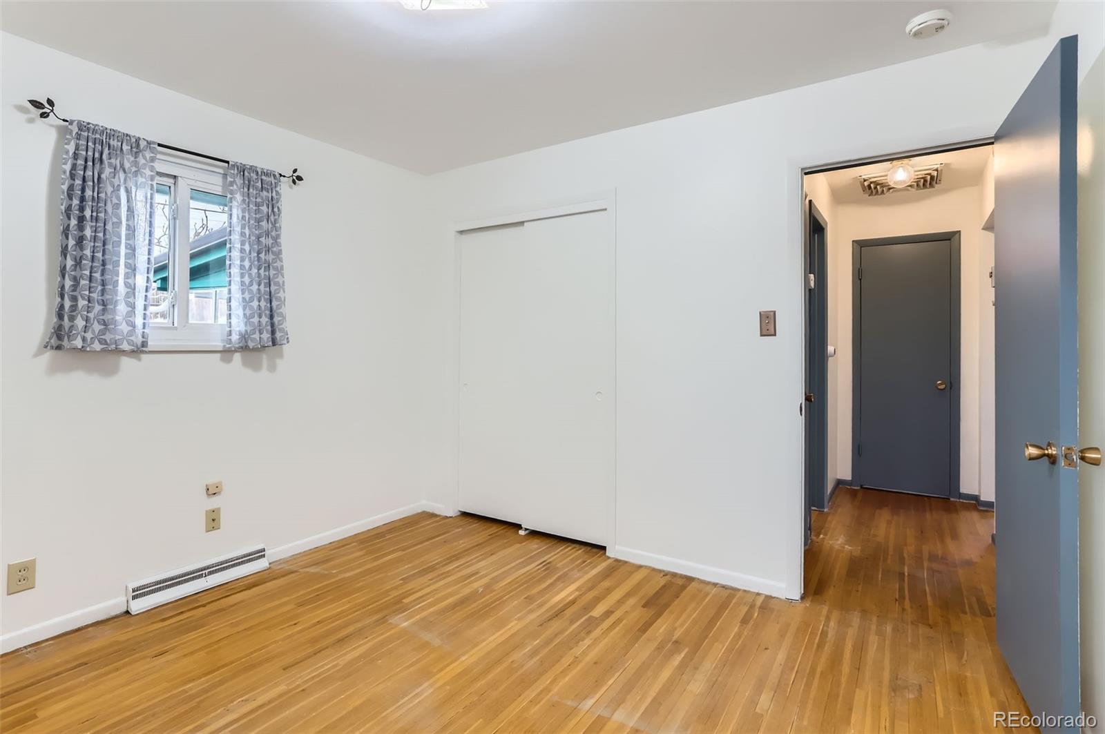 MLS Image #12 for 8511  essex drive,denver, Colorado