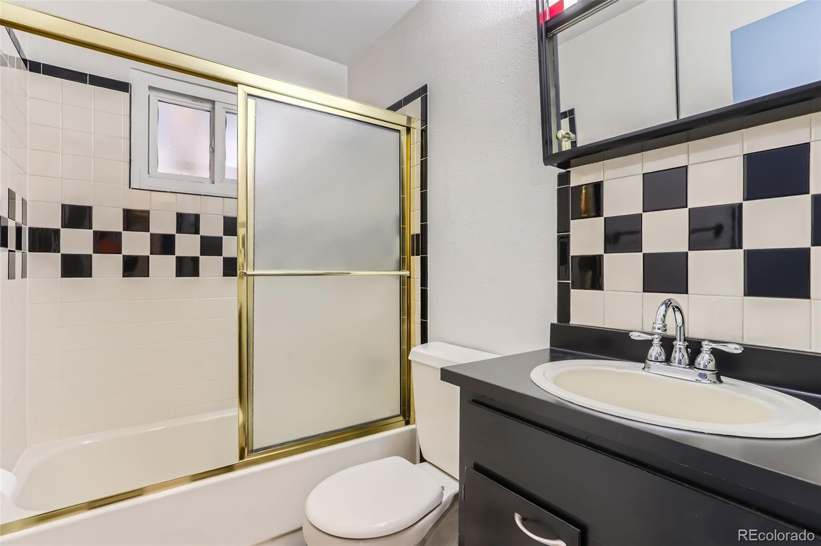 MLS Image #13 for 8511  essex drive,denver, Colorado