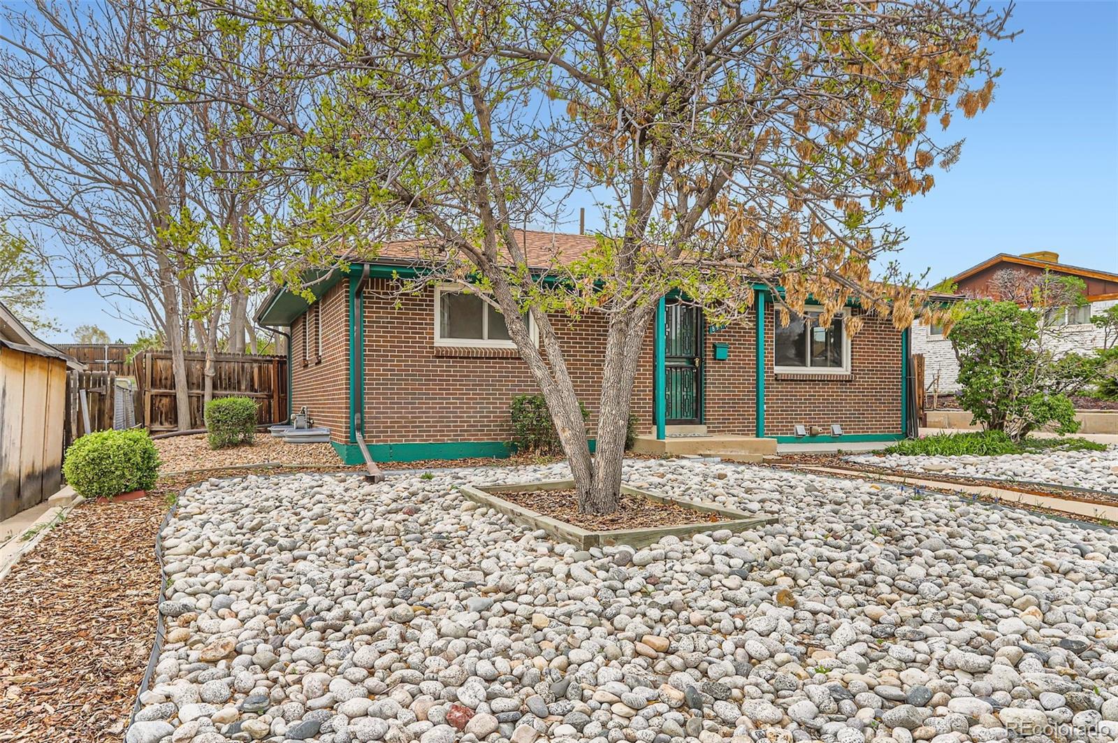 MLS Image #21 for 8511  essex drive,denver, Colorado