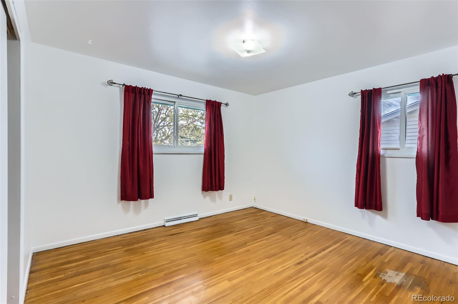 MLS Image #9 for 8511  essex drive,denver, Colorado