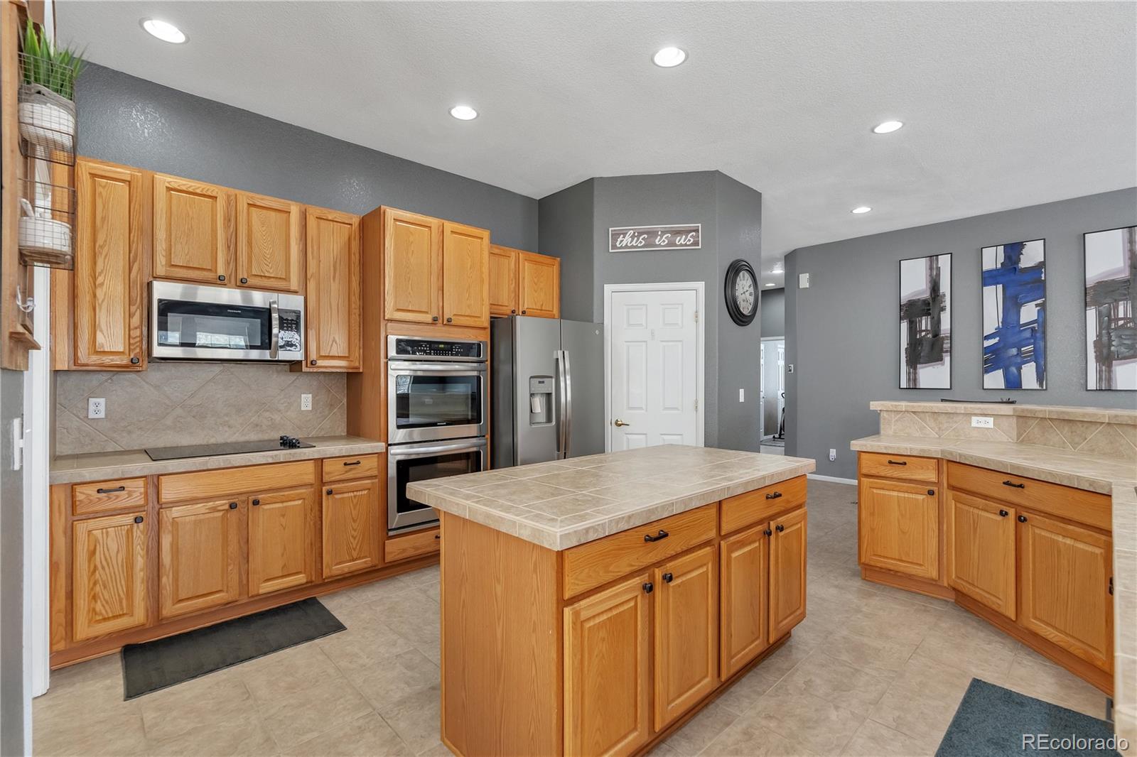 MLS Image #5 for 1560 s goldbug circle,aurora, Colorado
