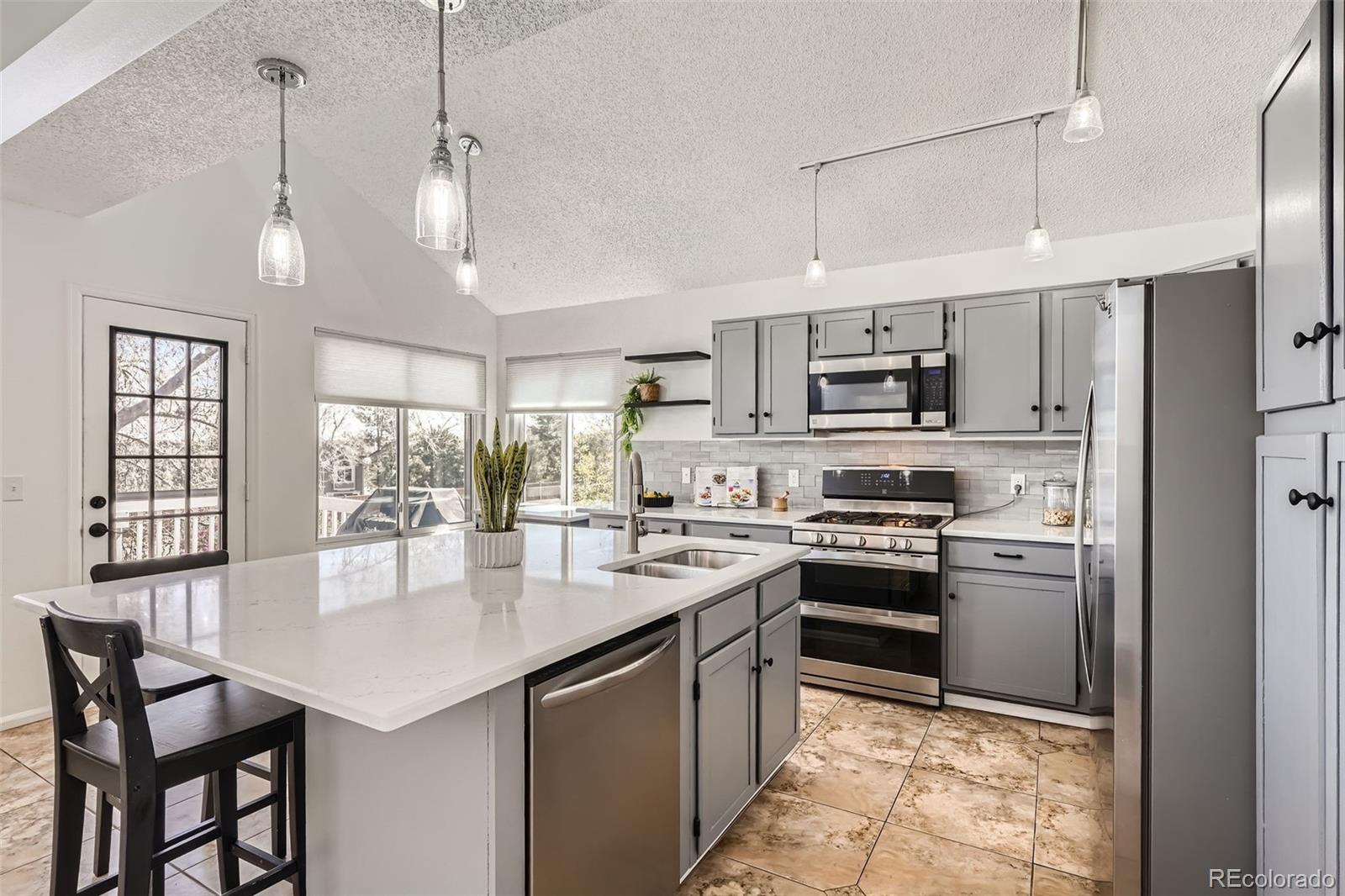 MLS Image #4 for 1737  jules court,highlands ranch, Colorado