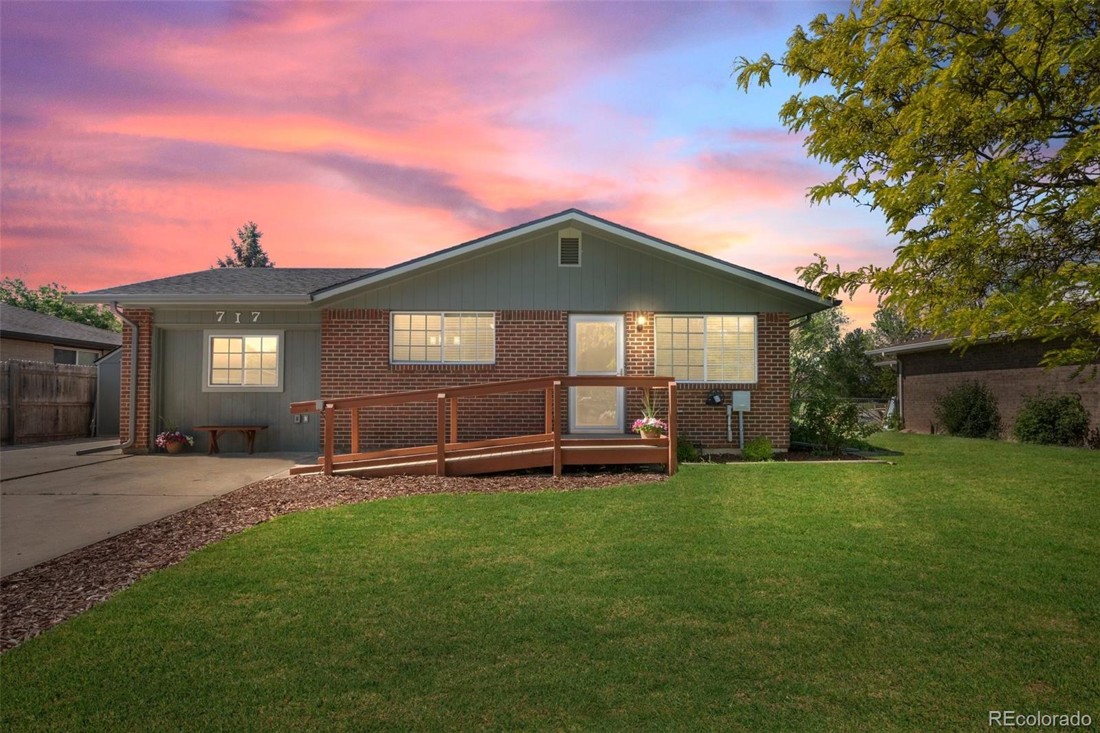 MLS Image #0 for 717 e 4th avenue,longmont, Colorado