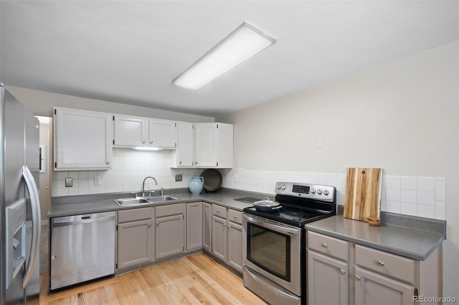 MLS Image #14 for 717 e 4th avenue,longmont, Colorado