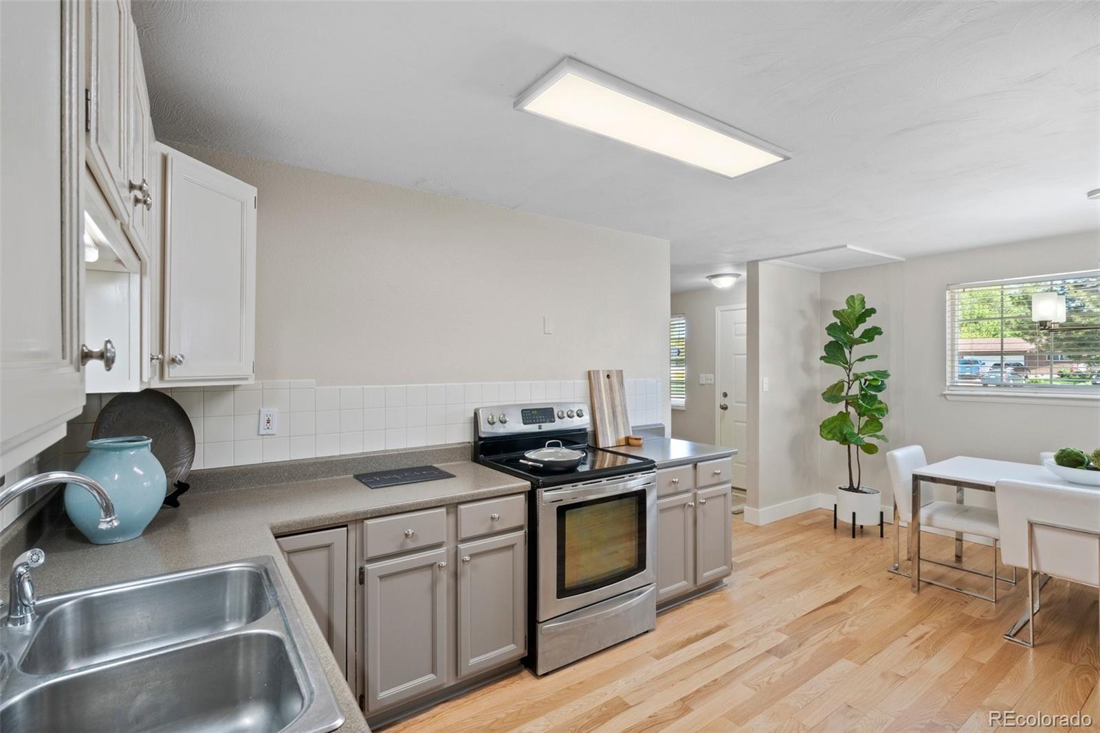 MLS Image #15 for 717 e 4th avenue,longmont, Colorado
