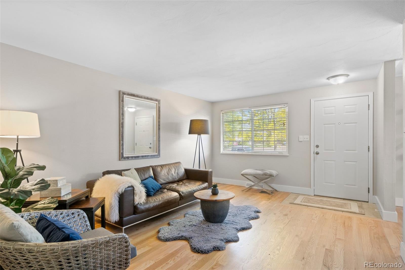 MLS Image #6 for 717 e 4th avenue,longmont, Colorado