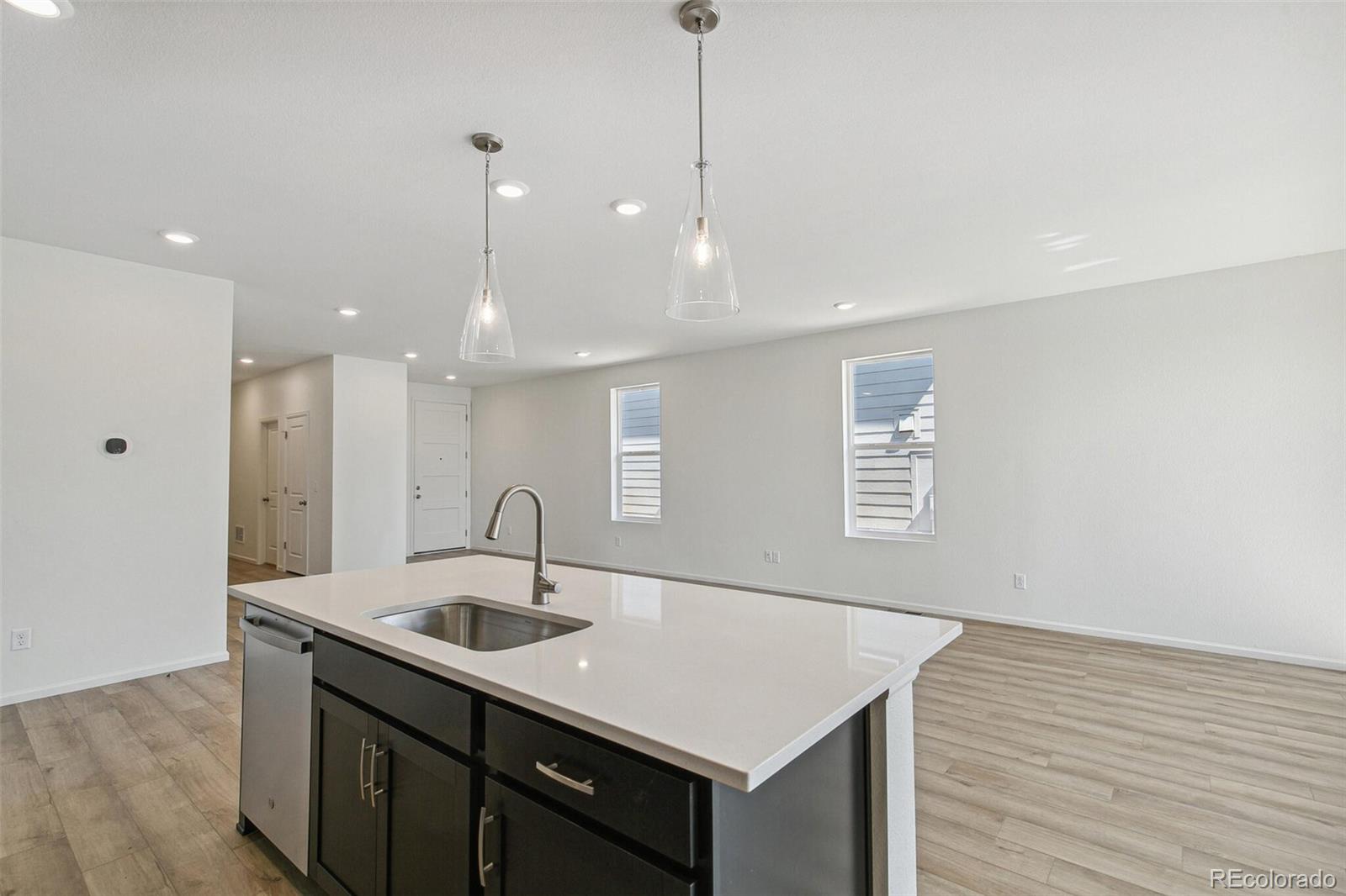 MLS Image #15 for 9332  bahama court,commerce city, Colorado