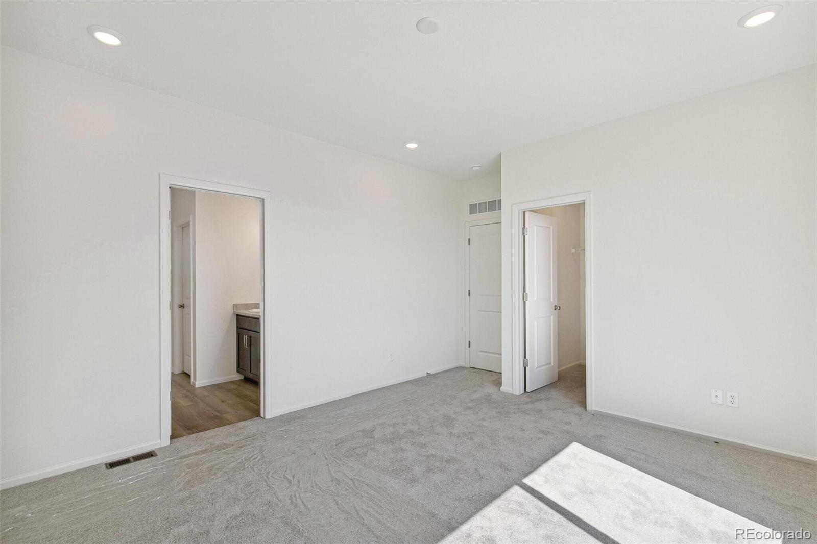 MLS Image #19 for 9332  bahama court,commerce city, Colorado