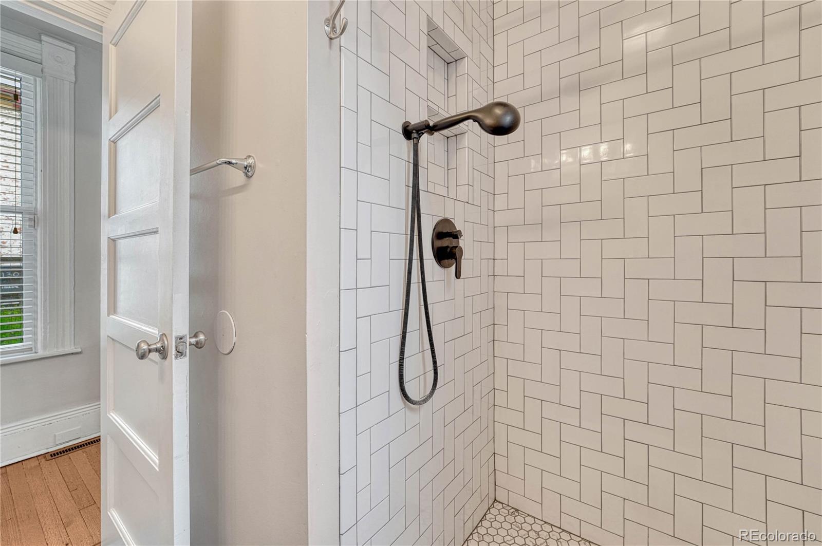 MLS Image #18 for 132 w bayaud avenue,denver, Colorado