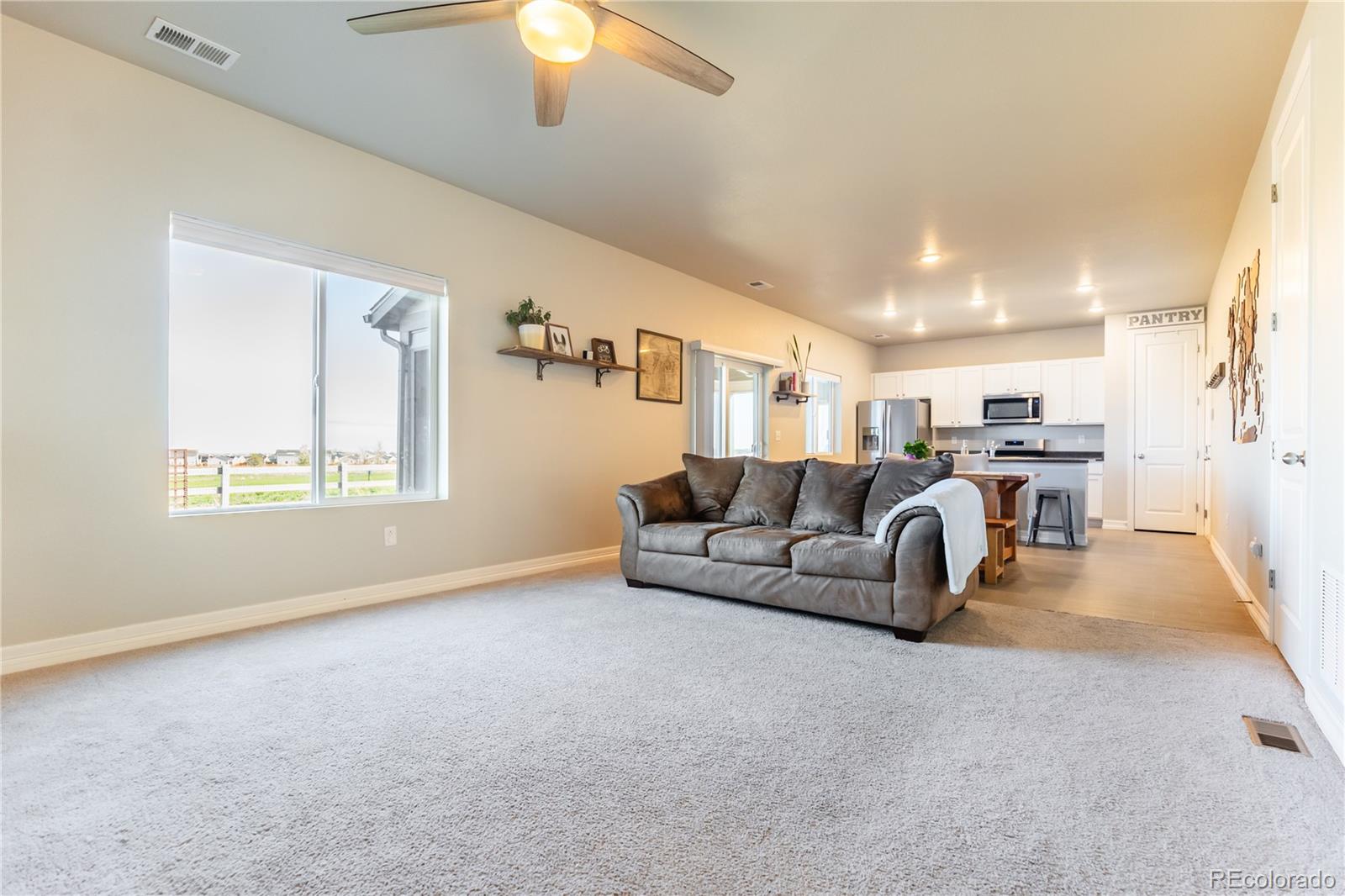 MLS Image #4 for 2355  saddle back court,fort lupton, Colorado