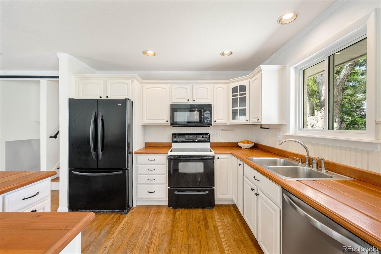 MLS Image #8 for 2213 e panama drive,centennial, Colorado