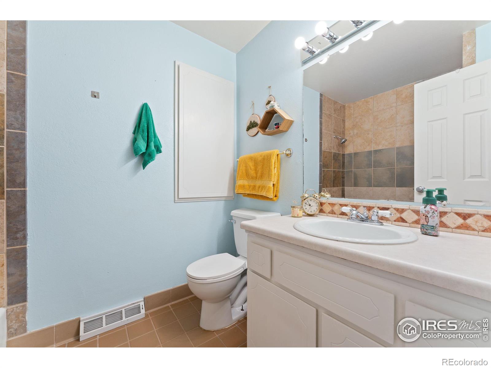 MLS Image #21 for 621  39th avenue,greeley, Colorado